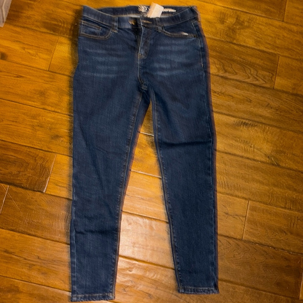 NY & Co. Mid-rise Super Skinny jeans